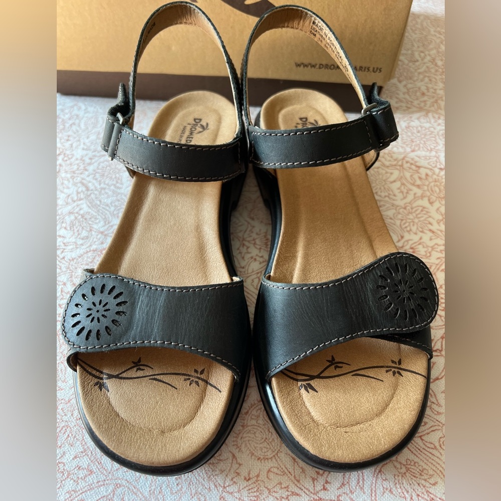 Dromedaris Dusty Black Sandal Sz 39
